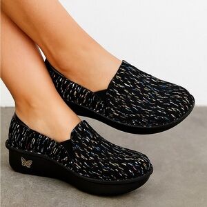 Alegria Black Mules & Clogs with Glossy Finish 🦋